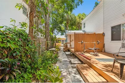 255 6th Avenue N, Saint Petersburg, FL 33701 - Photo 15