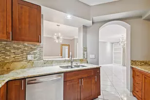 1201 Bay Club Cir, Tampa, FL 33607 - Photo 43