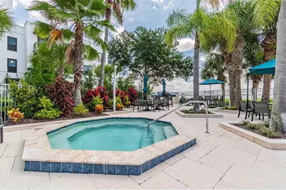 1201 Bay Club Circle, Tampa, FL 33607 - Photo 7