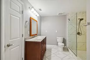 1201 Bay Club Cir, Tampa, FL 33607 - Photo 23