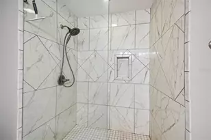 1201 Bay Club Cir, Tampa, FL 33607 - Photo 25