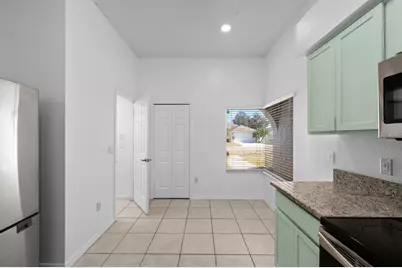 3609 Trapnell Grove Loop, Plant City, FL 33567 - Photo 9