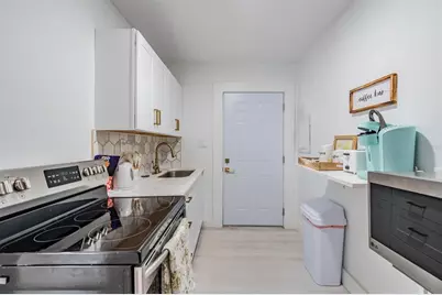 14060 Miramar Avenue, Saint Petersburg, FL 33708 - Photo 21