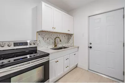 14060 Miramar Avenue, Saint Petersburg, FL 33708 - Photo 33