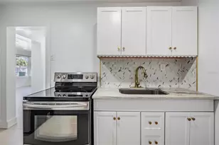 14060 Miramar Ave, Saint Petersburg, FL 33708 - Photo 31