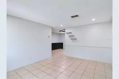 7916 Woodgrove Circle, Tampa, FL 33615 - Photo 5