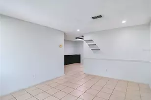 7916 Woodgrove Cir, Tampa, FL 33615 - Photo 5