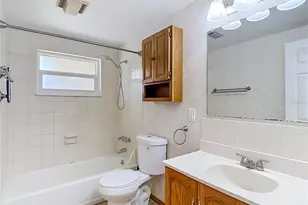 7916 Woodgrove Cir, Tampa, FL 33615 - Photo 21