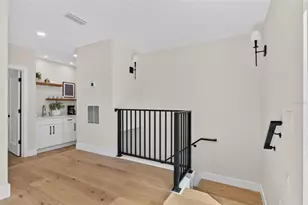 310 Park St N, Saint Petersburg, FL 33710 - Photo 49