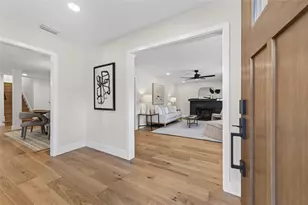 310 Park St N, Saint Petersburg, FL 33710 - Photo 9