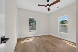 310 Park St N, Saint Petersburg, FL 33710 - Photo 37