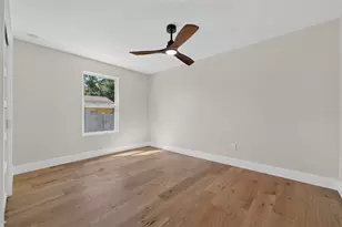 310 Park St N, Saint Petersburg, FL 33710 - Photo 33
