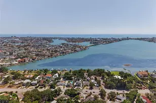 310 Park St N, Saint Petersburg, FL 33710 - Photo 81