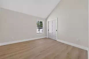 310 Park St N, Saint Petersburg, FL 33710 - Photo 43