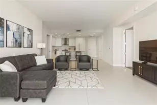 275 1st Ave S, Saint Petersburg, FL 33701 - Photo 9
