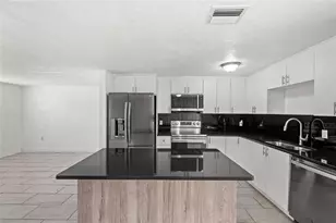 1414 Russel Ln, Holiday, FL 34691 - Photo 9