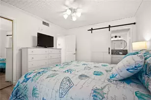 2586 Forest Run Ct, Clearwater, FL 33761 - Photo 15