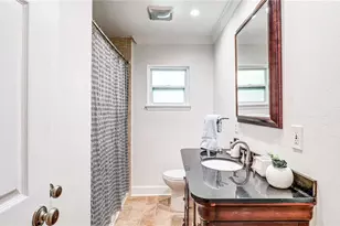 8110 Diagonal Rd N, Saint Petersburg, FL 33702 - Photo 11