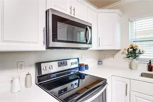 8110 Diagonal Rd N, Saint Petersburg, FL 33702 - Photo 23