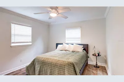 8110 Diagonal Road N, Saint Petersburg, FL 33702 - Photo 9