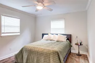 8110 Diagonal Rd N, Saint Petersburg, FL 33702 - Photo 9
