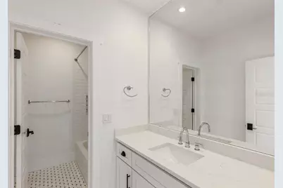 214 E Floribraska Avenue, Tampa, FL 33603 - Photo 29