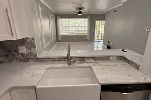 2674 Robert Trent Jones Dr, Orlando, FL 32835 - Photo 5