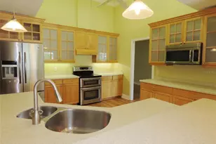 7555 Pine Valley Ln, Seminole, FL 33776 - Photo 5