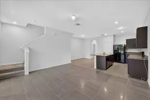 8655 Falling Blue Pl, Riverview, FL 33578 - Photo 7