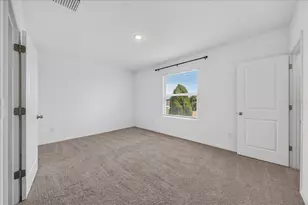 8655 Falling Blue Pl, Riverview, FL 33578 - Photo 11