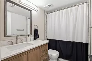 2424 W Tampa Bay Blvd, Tampa, FL 33607 - Photo 13
