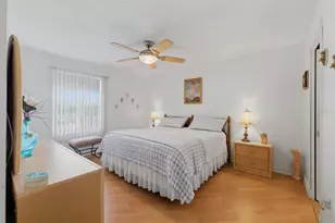 3810 37th St S, Saint Petersburg, FL 33711 - Photo 11