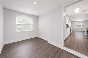 726 38th Ave N, Saint Petersburg, FL 33704 - Photo 9