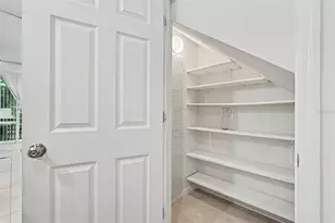 5374 Sylvester Loop, Tampa, FL 33610 - Photo 9