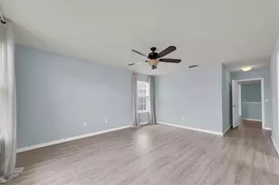 4958 White Sanderling Ct, Tampa, FL 33619 - Photo 19