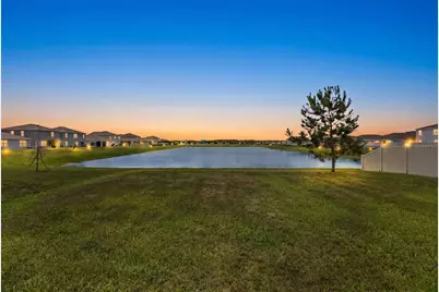 9728 Crescent Ray Drive, Wesley Chapel, FL 33545 - Photo 5