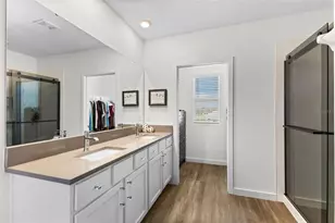 9728 Crescent Ray Dr, Wesley Chapel, FL 33545 - Photo 37