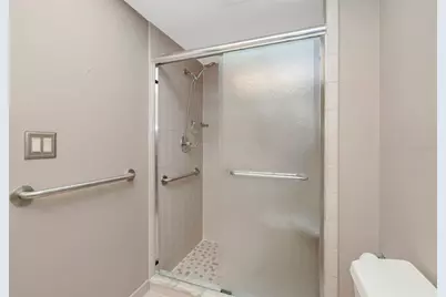 3825 Glen Oaks Manor Drive, Sarasota, FL 34232 - Photo 17