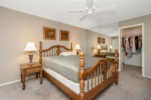 3825 Glen Oaks Manor Dr, Sarasota, FL 34232 - Photo 13