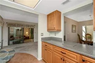 3825 Glen Oaks Manor Dr, Sarasota, FL 34232 - Photo 5