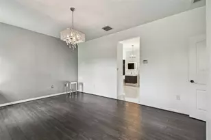 8208 Pinewood Run Ct, Tampa, FL 33647 - Photo 9