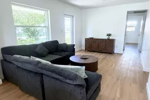 870 86th Ave N, Saint Petersburg, FL 33702 - Photo 3