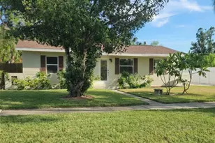870 86th Ave N, Saint Petersburg, FL 33702 - Photo 1