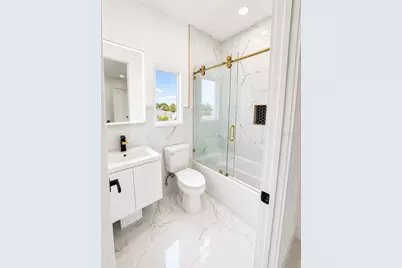 6510 Simone Shores Cir, Apollo Beach, FL 33572 - Photo 17