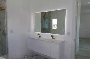 6510 Simone Shores Cir, Apollo Beach, FL 33572 - Photo 11