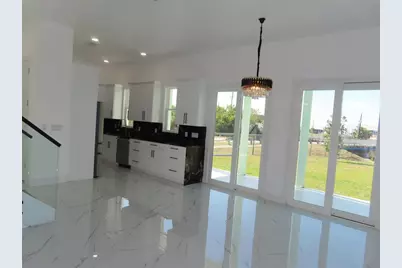 6510 Simone Shores Cir, Apollo Beach, FL 33572 - Photo 5