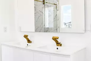 6510 Simone Shores Cir, Apollo Beach, FL 33572 - Photo 7