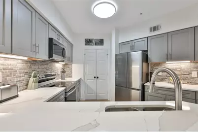 3312 Bay Club Circle #3312, Tampa, FL 33607 - Photo 9