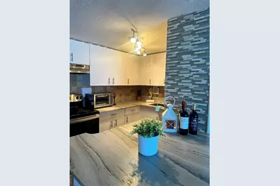 880 Mandalay Avenue #309, Clearwater, FL 33767 - Photo 21