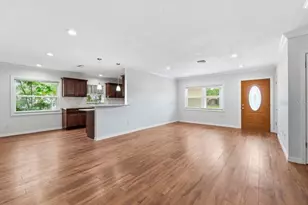 1920 64th Ave N, Saint Petersburg, FL 33702 - Photo 7